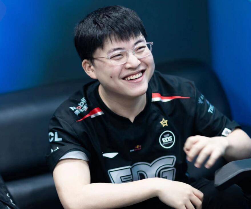 bet365平台 -Uzi回归赛场，绝杀首场状态亮眼，公牛观众沸腾！的简单介绍